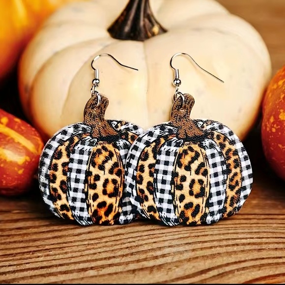 Jewelry - PUMPKIN Plaid and Leopard print Earrings!!! NWT!